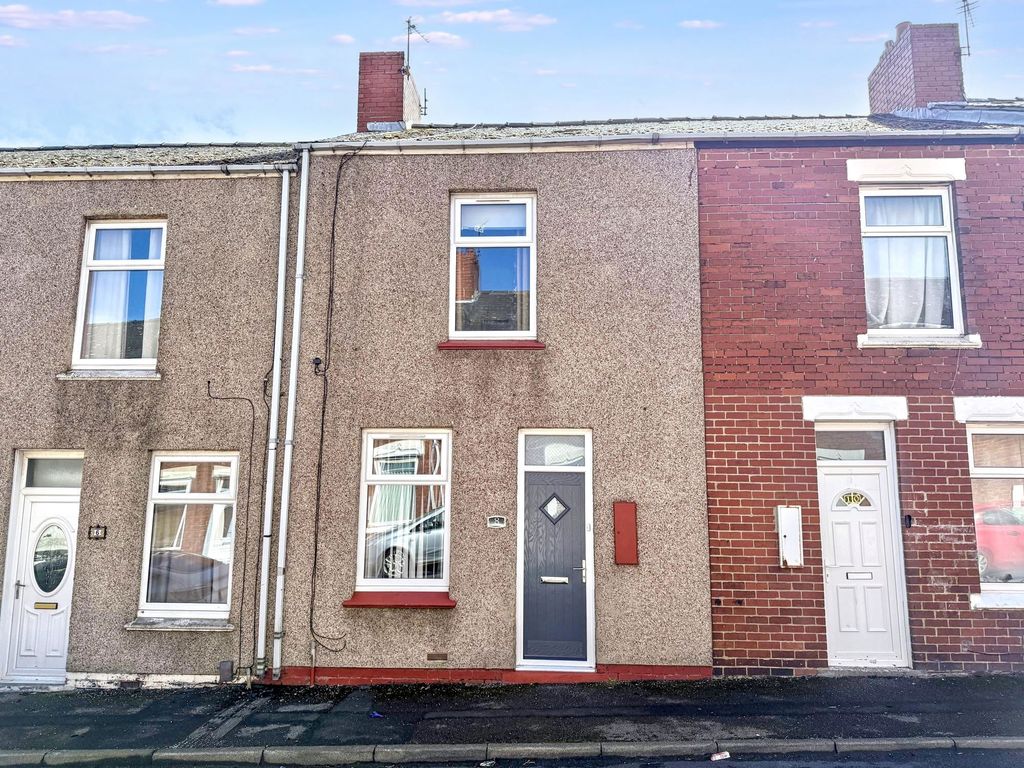 Property photo 1 of 22