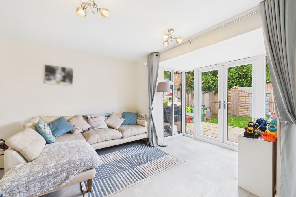 Property photo 3 of 20 Living Dining Area