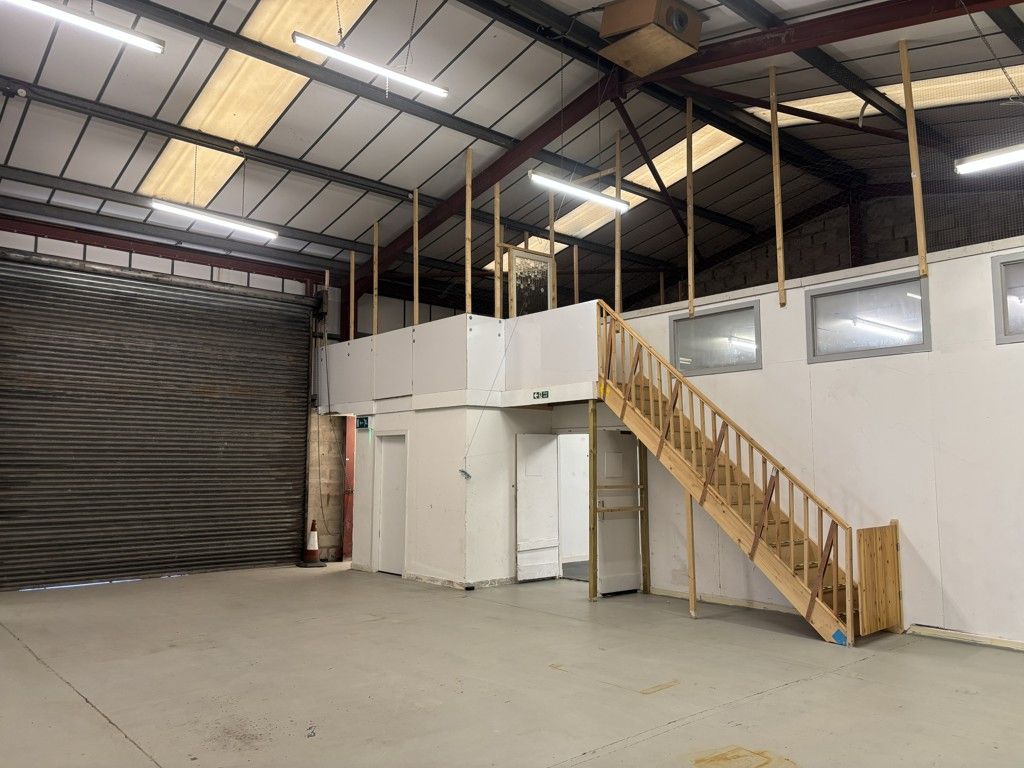 Property photo 2 of 4 Photo 4