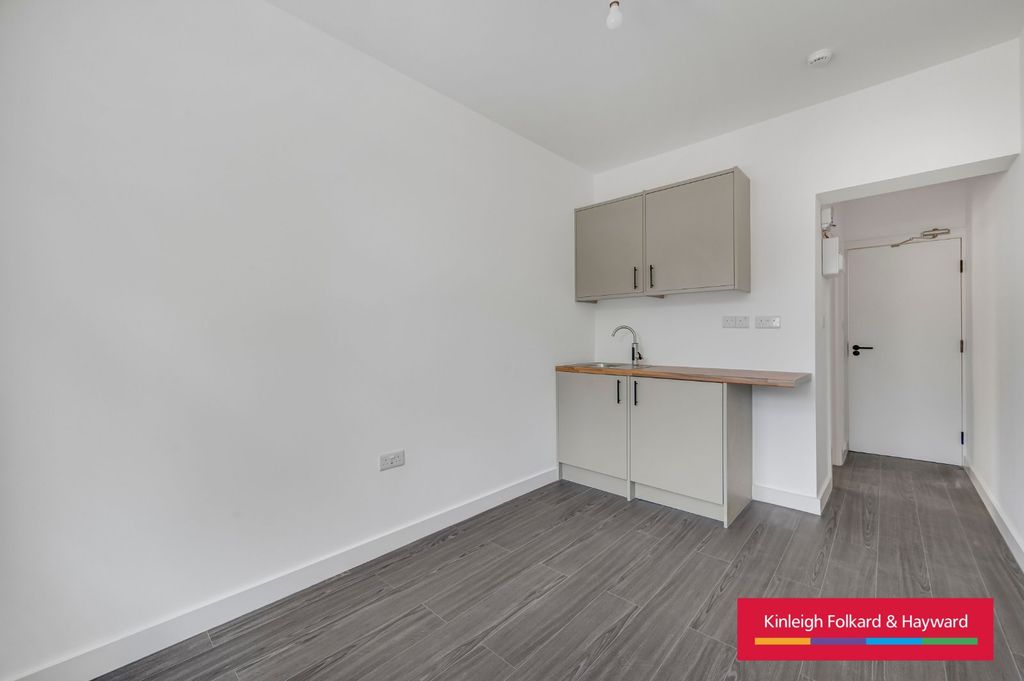 Property photo 1 of 13 Picture No. 17