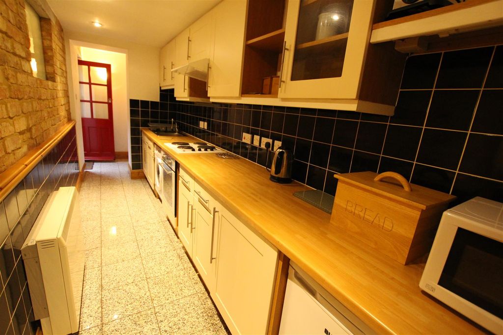 Property photo 3 of 12 Img_9620.Jpg