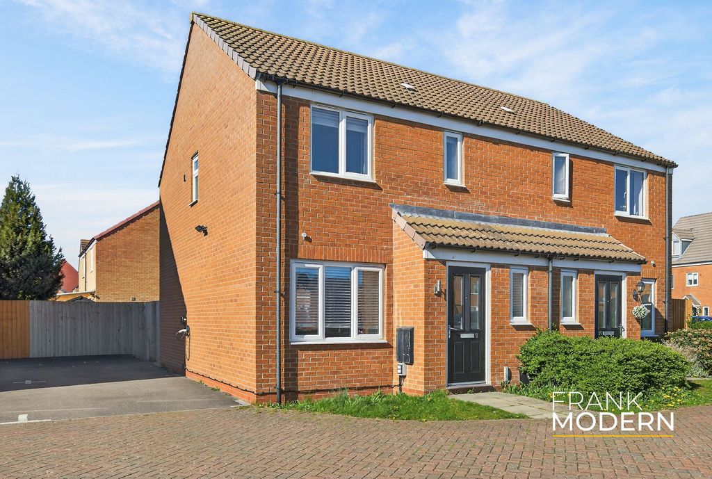 Property photo 1 of 39 Front