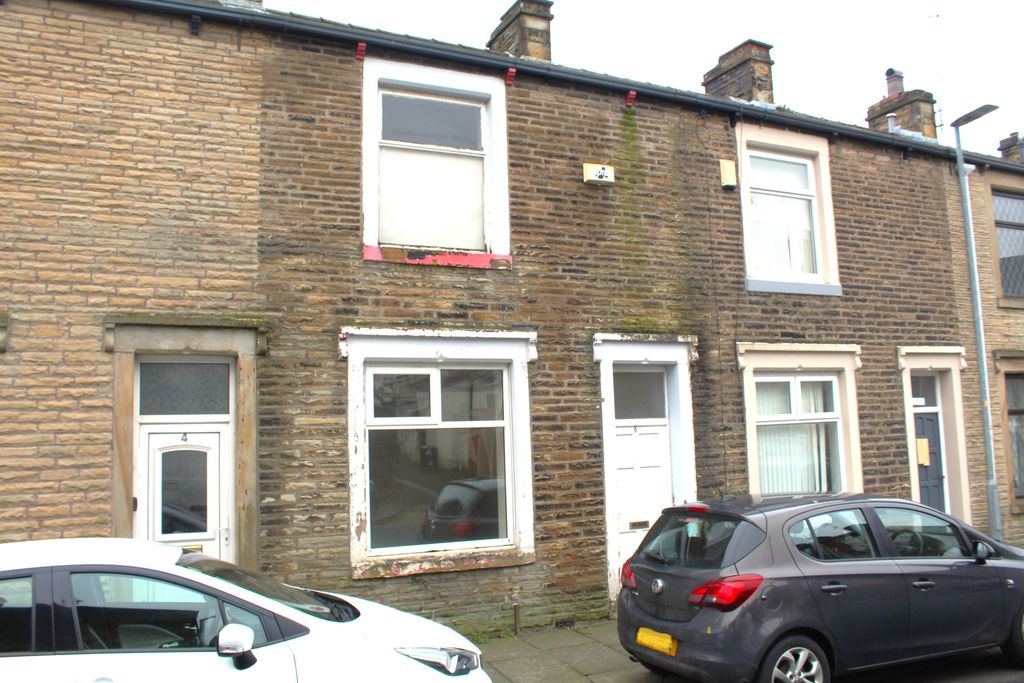 Property photo 1 of 7