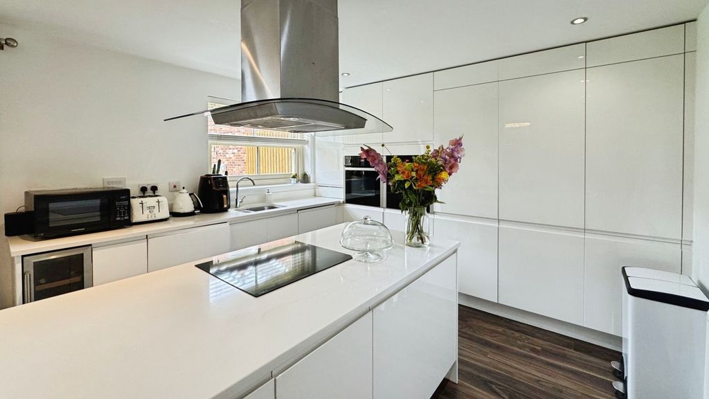 Property photo 2 of 15 08c62c9A-Img_5572