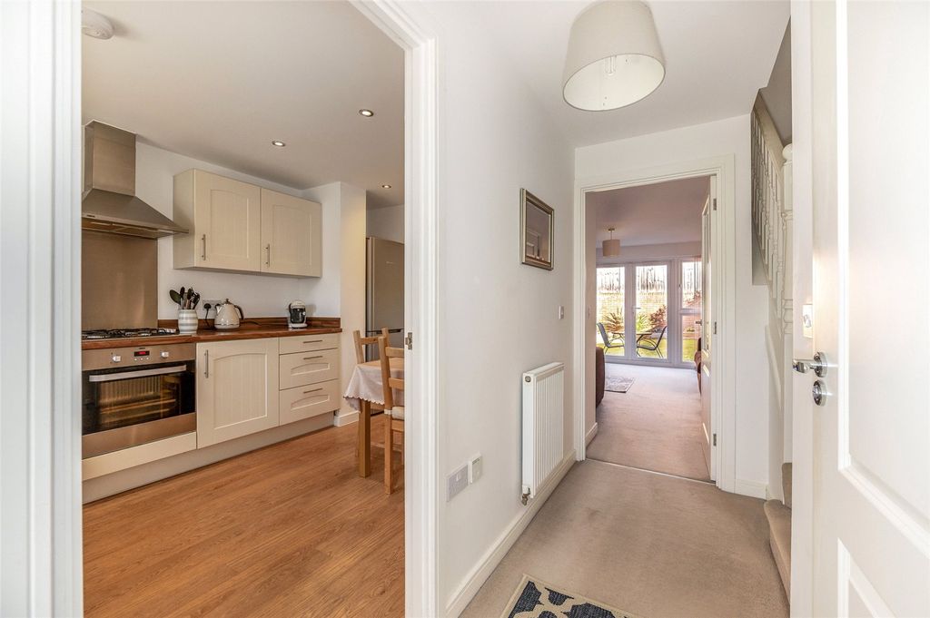 Property photo 3 of 11 Hallway/Kitchen