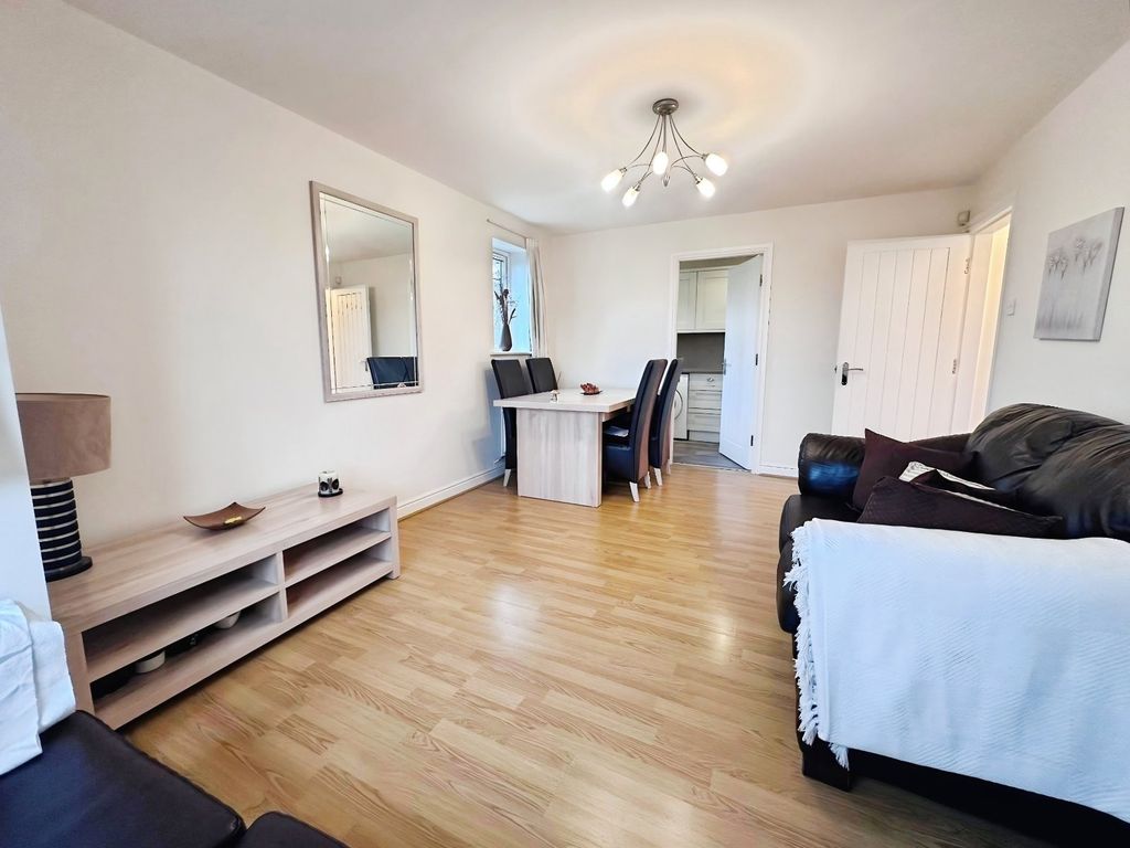 Property photo 3 of 13 Picture No. 16