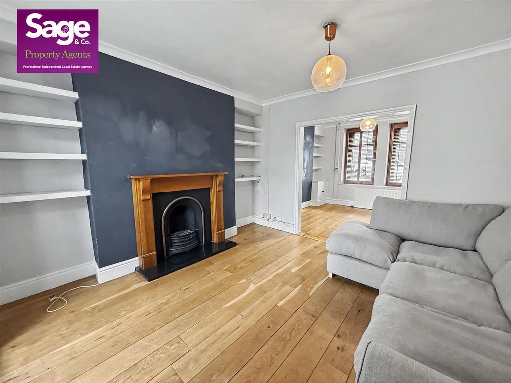 Property photo 2 of 19