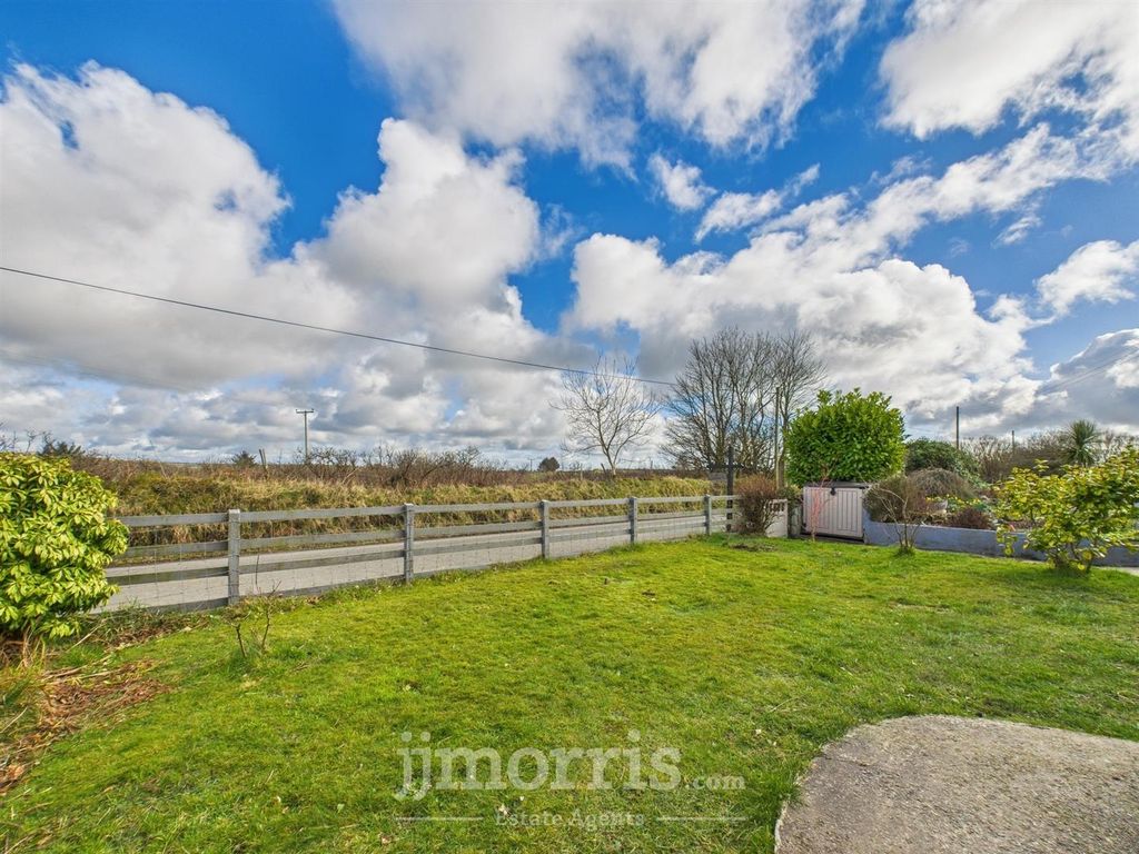 Property photo 3 of 53 Cam03686G0-Pr0274-Still004.Jpg