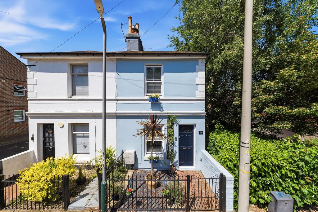 Property photo 1 of 19