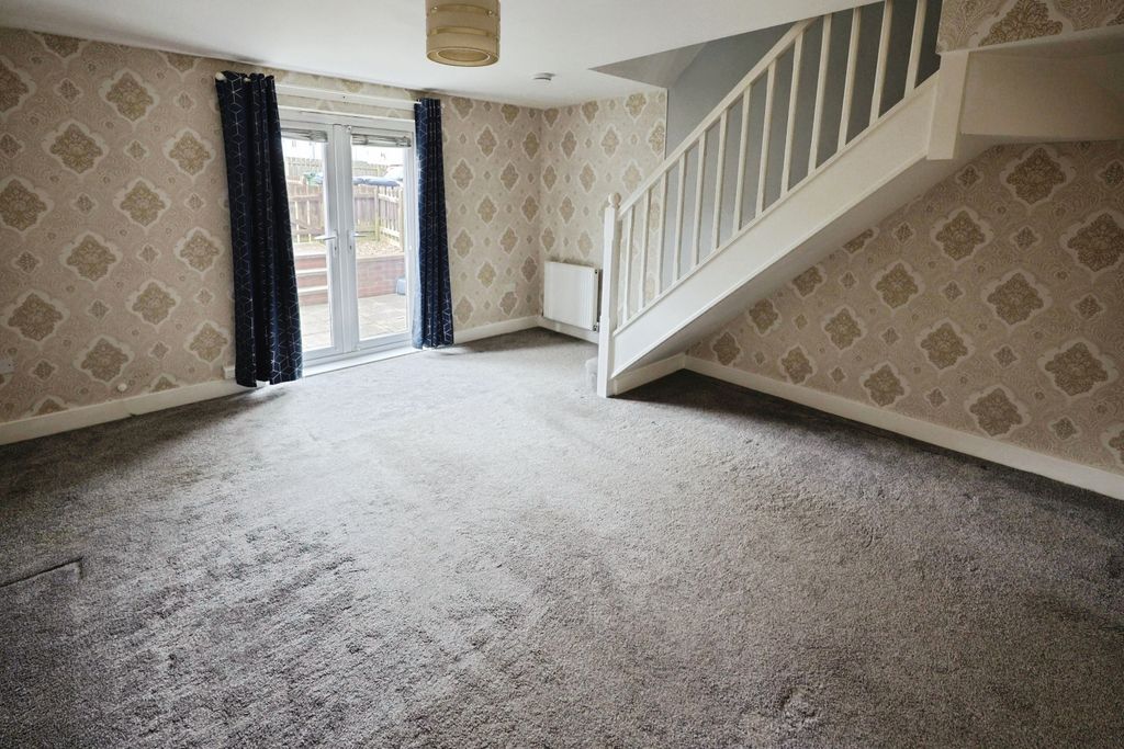 Property photo 2 of 10 Pbox-Img.Jpg