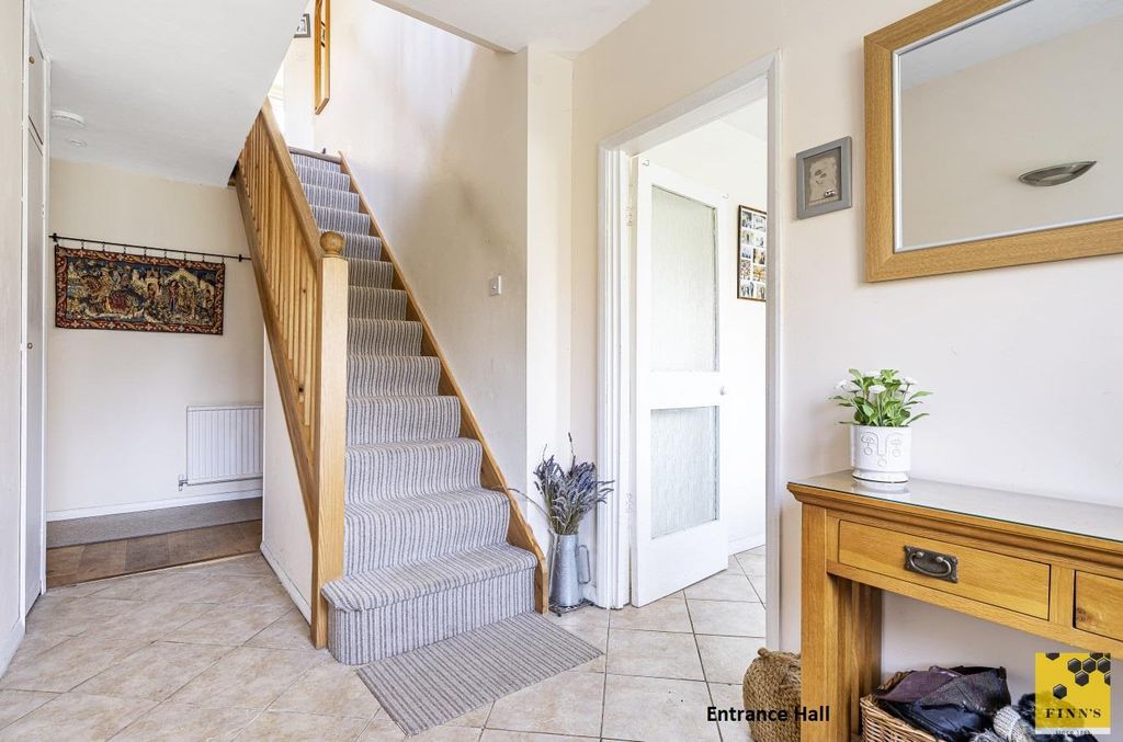 Property photo 2 of 16 46F1Db77-Ff3c-4A59-91Fb-1644d380c53E.Jpg