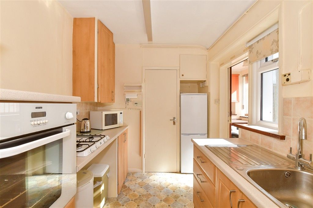 Property photo 3 of 13 Kitchen