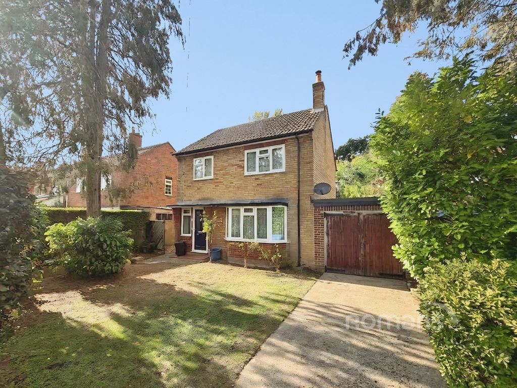 Property photo 1 of 18 Pbox-Img.Jpg