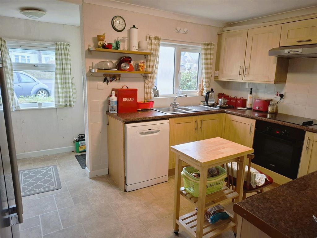 Property photo 3 of 10 Tom T.Jpg
