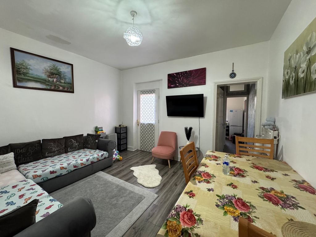 Property photo 2 of 12 Img_2647
