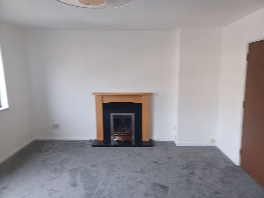 Property photo 3 of 15 Living Room