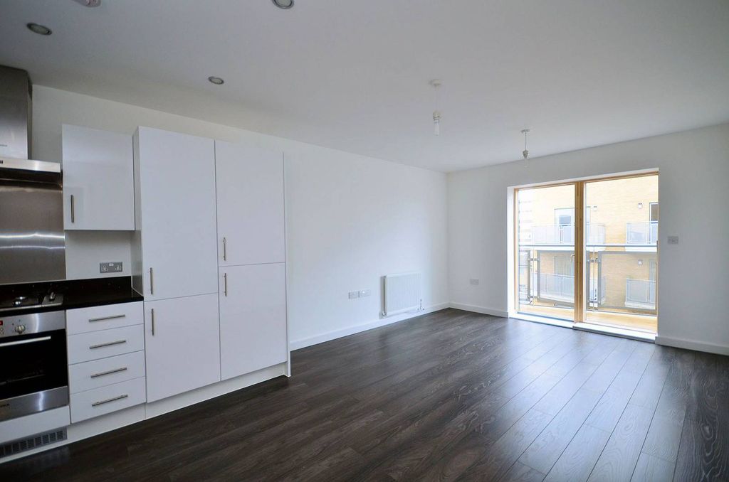Property photo 2 of 9