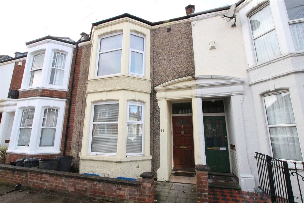 Property photo 1 of 11 Img_0587.Jpg