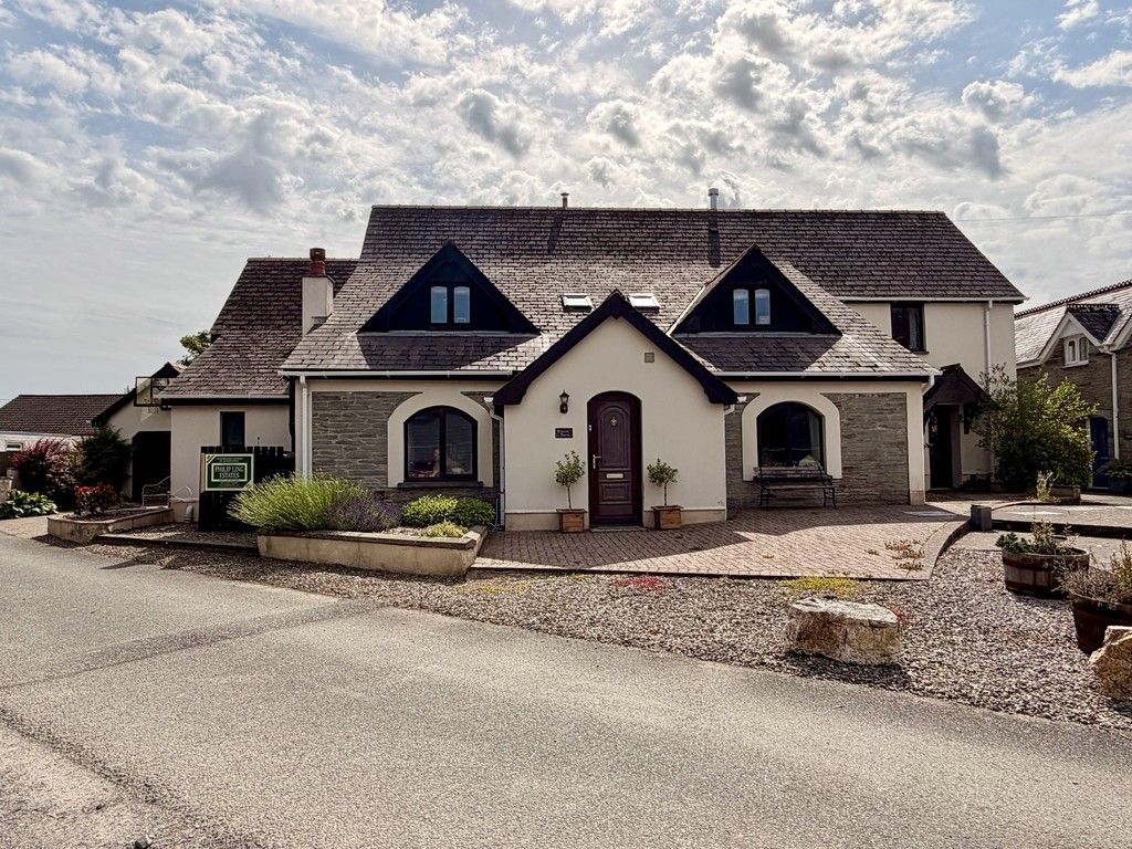 Property photo 1 of 36