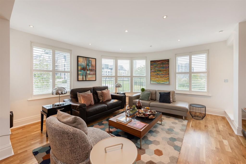 Property photo 2 of 16 1 Aspect Court Lo-2.Jpg