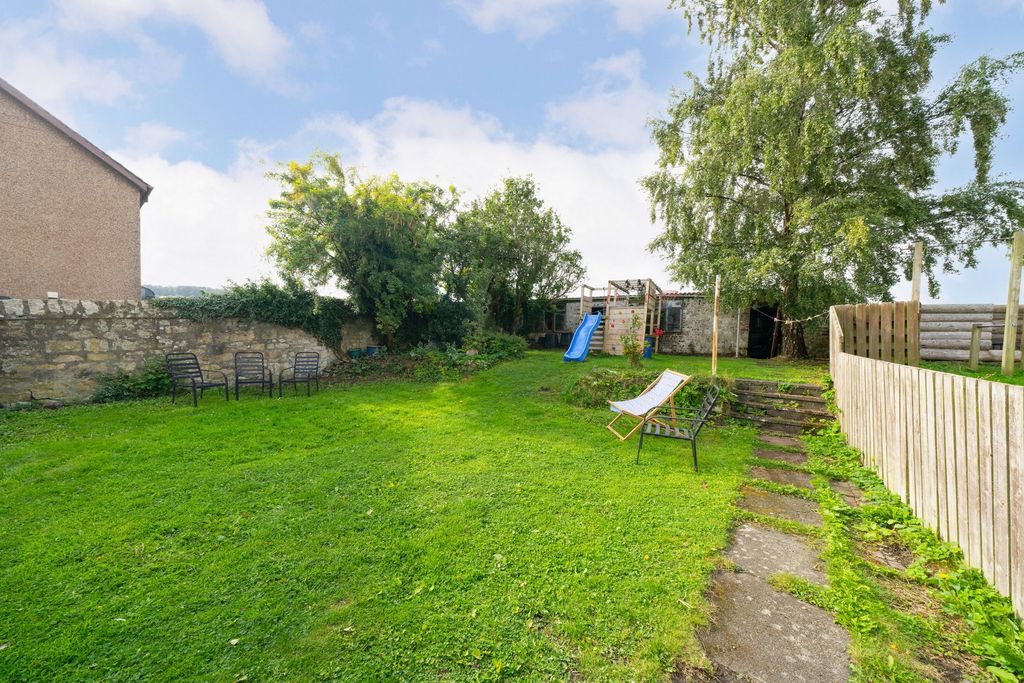 Property photo 3 of 29 Photo 2