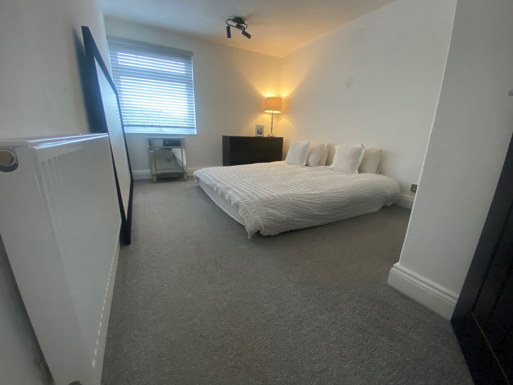 Property photo 3 of 7 Bedroom
