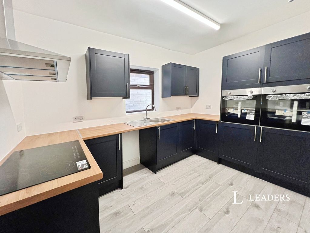 Property photo 3 of 5 Pbox-Img.Jpg