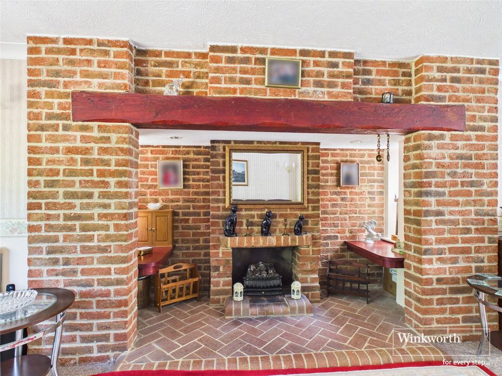 Property photo 3 of 20 Picture No. 07