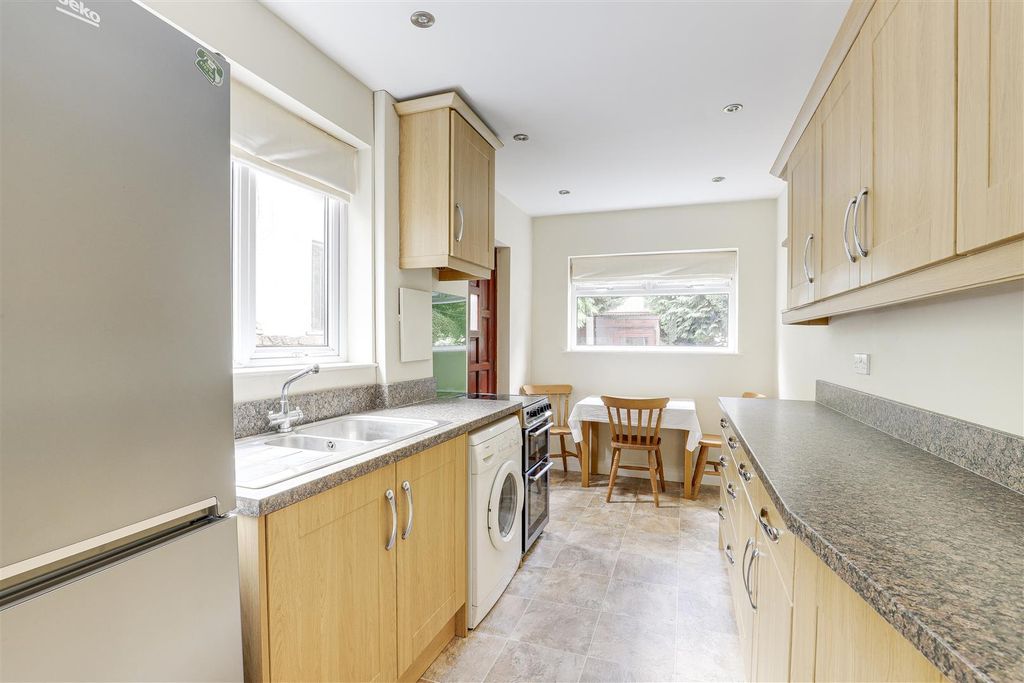 Property photo 2 of 18 3110.Jpg