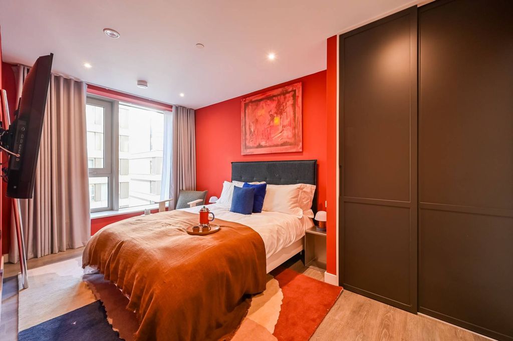 Property photo 3 of 28