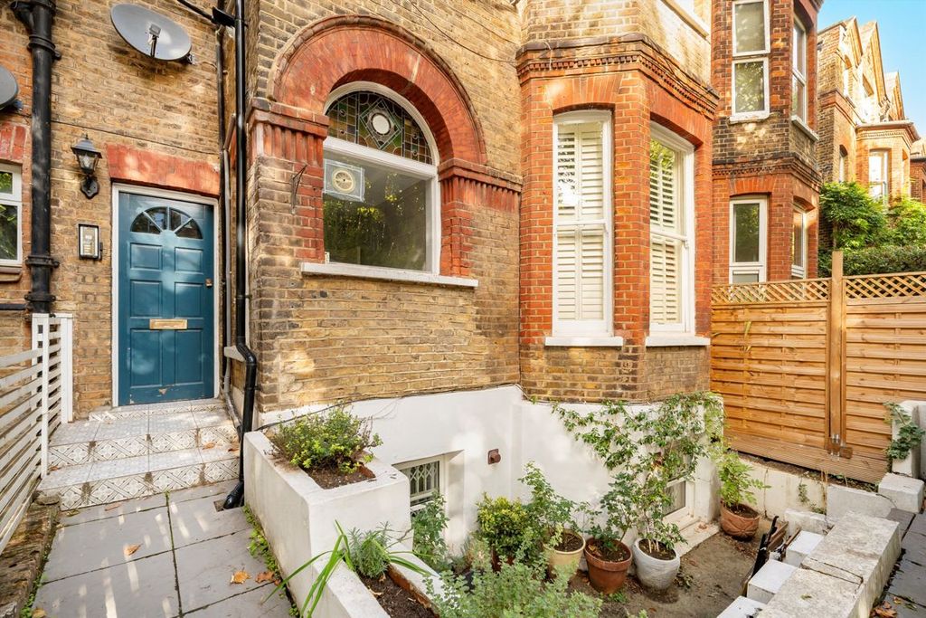 Property photo 1 of 6