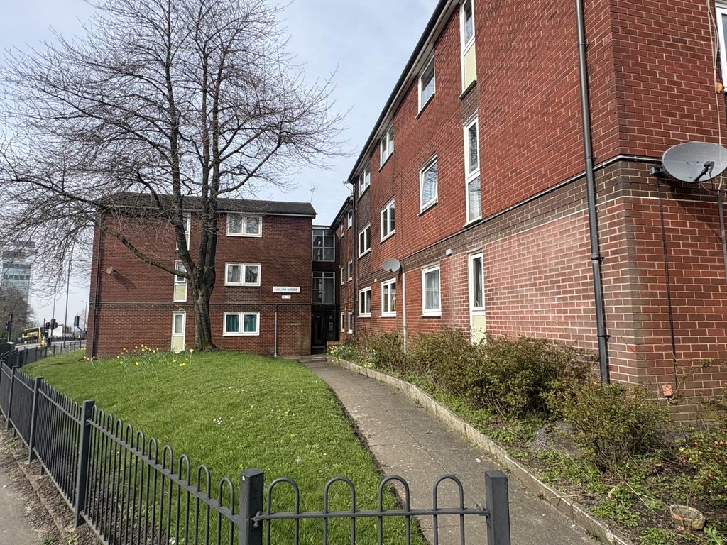 Property photo 1 of 10