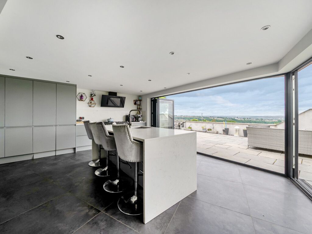 Property photo 2 of 37 1479630-16-6A3296...