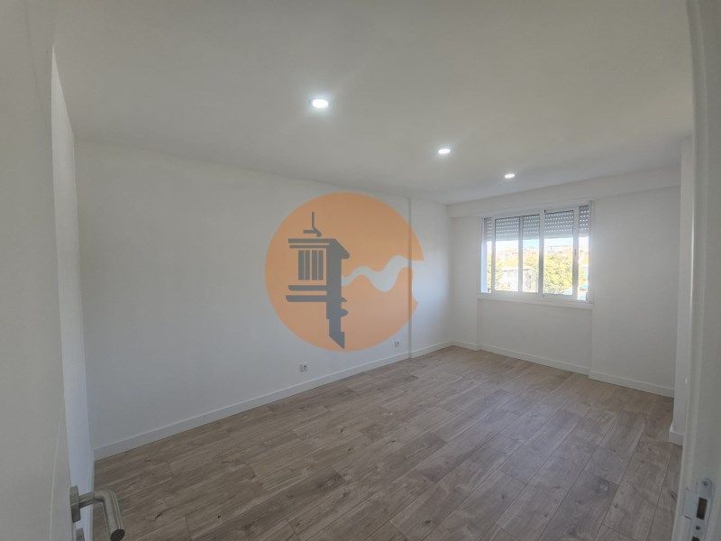 Property photo 3 of 36