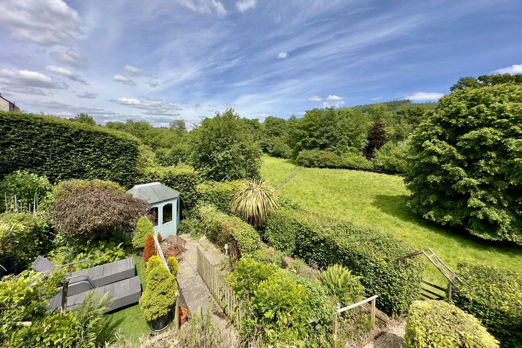 Property photo 2 of 21 Picture No. 10