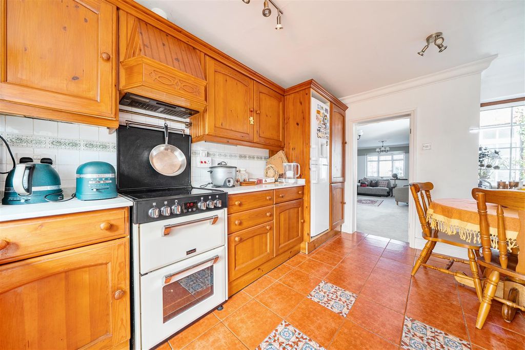 Property photo 3 of 17 1440445-14-69Ef8Df667356.Jpg