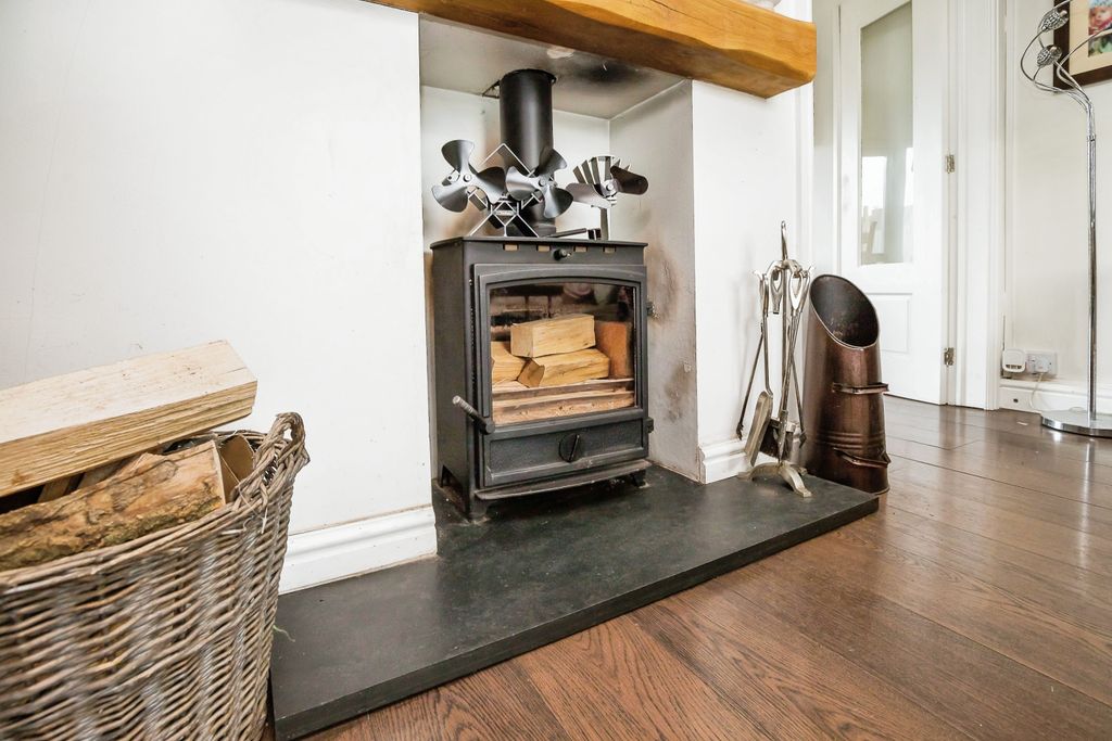 Property photo 3 of 18 Photography