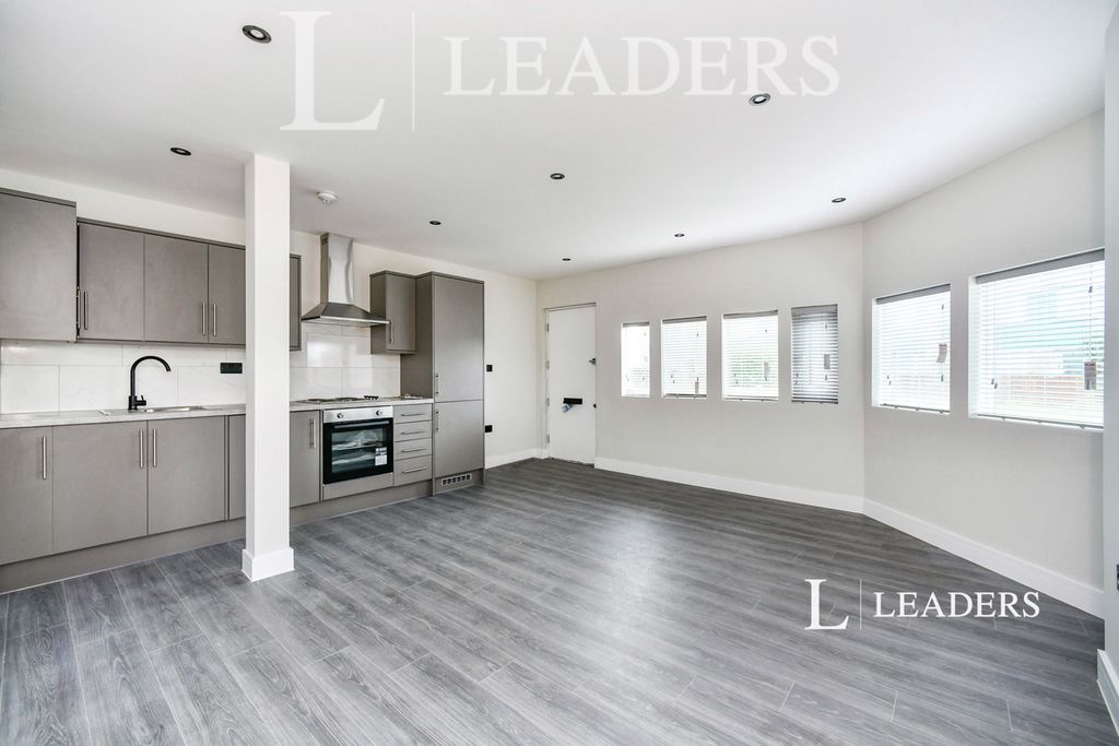 Property photo 3 of 20 Pbox-Img.Jpg