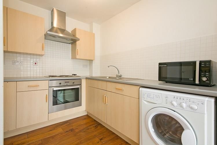 Property photo 2 of 9