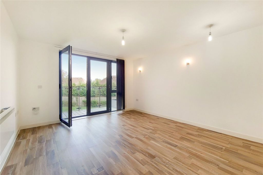 Property photo 3 of 10 Picture No. 04