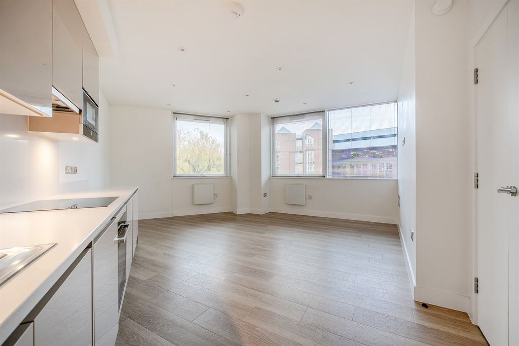 Property photo 3 of 9 Living Area