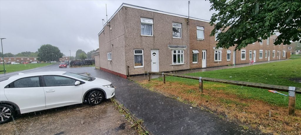 Property photo 1 of 9