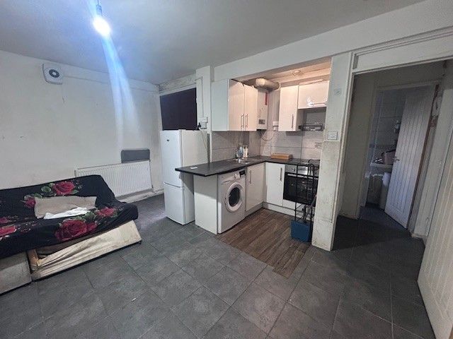 Property photo 2 of 4