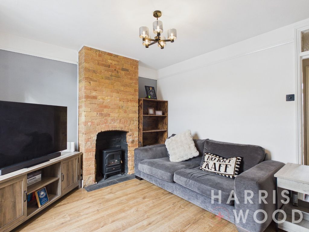 Property photo 3 of 18 5051774