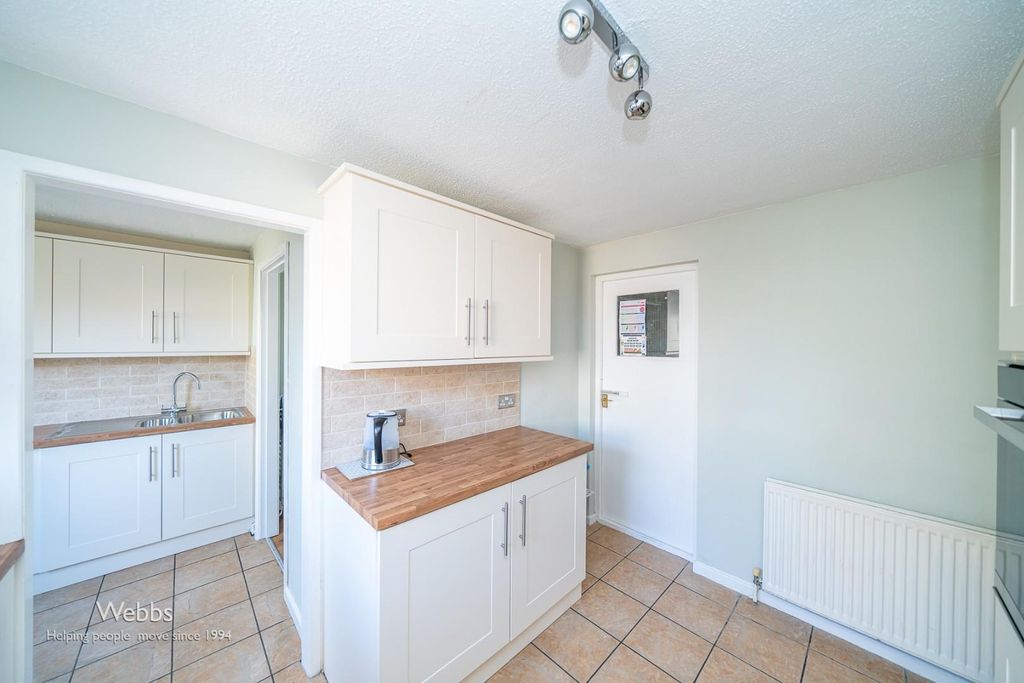 Property photo 3 of 24 Â© Webbs Estate Agents Â© (9 Of 116).Jpg
