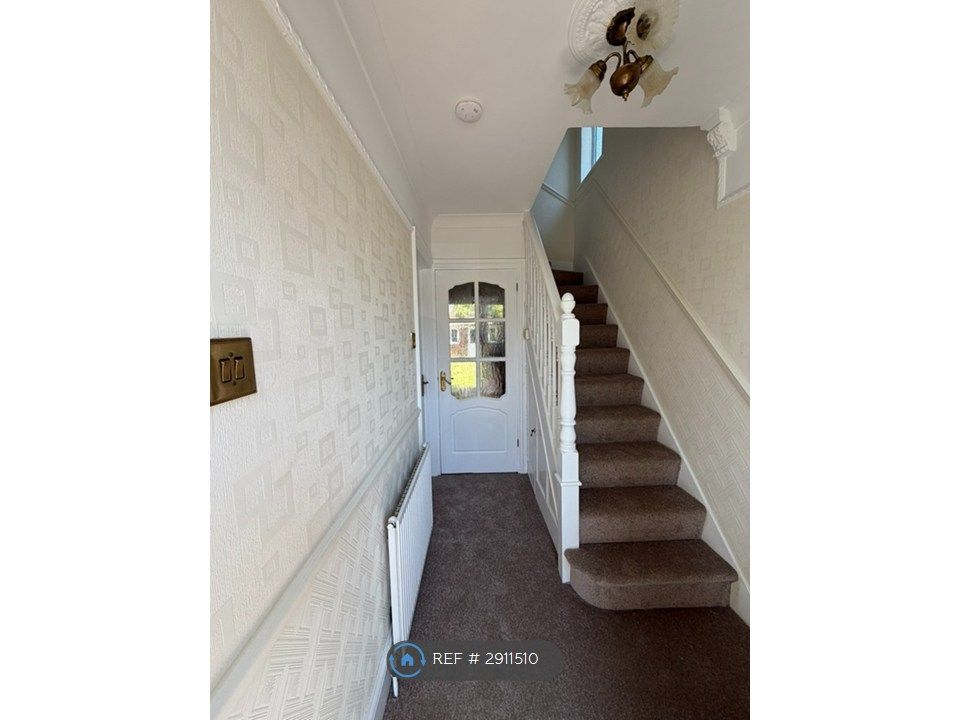 Property photo 2 of 29