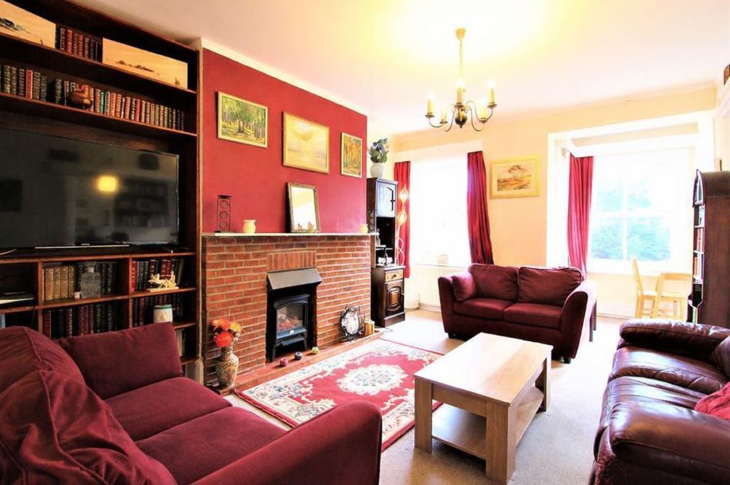 Property photo 3 of 11 Photo 3