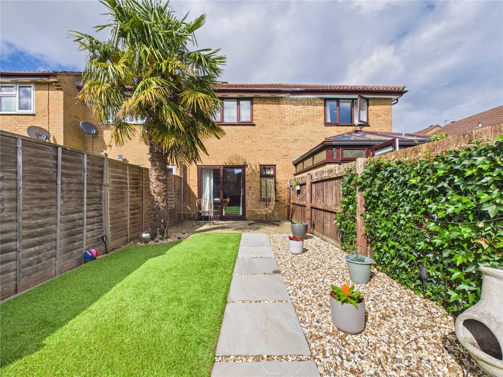 Property photo 2 of 12 Picture No. 04