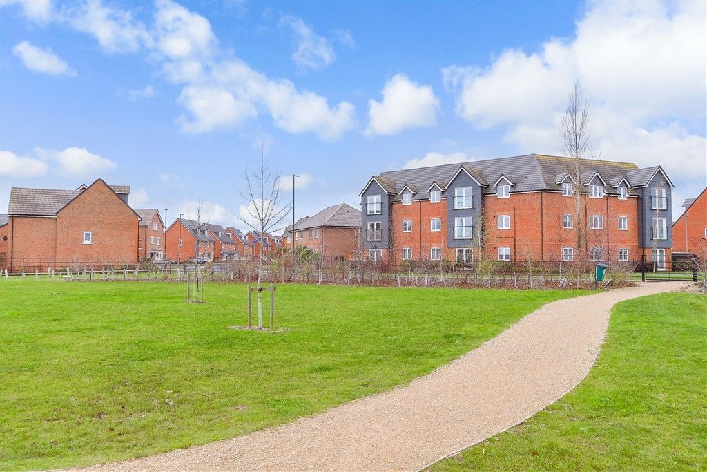 Property photo 2 of 10 Surrounding Area