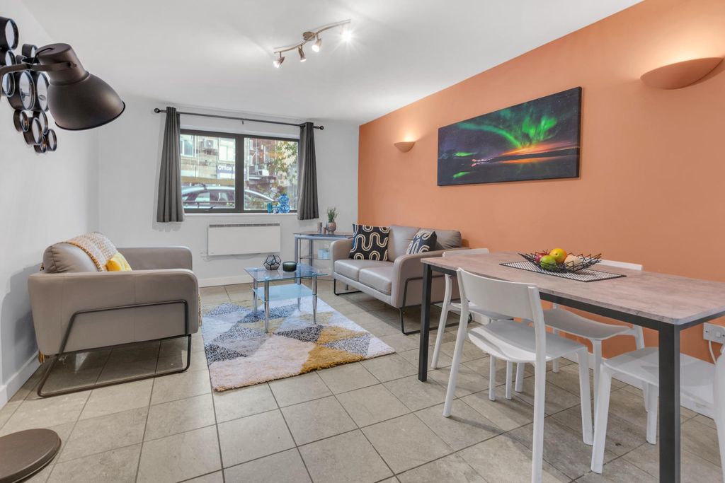 Property photo 2 of 9 Property Photo